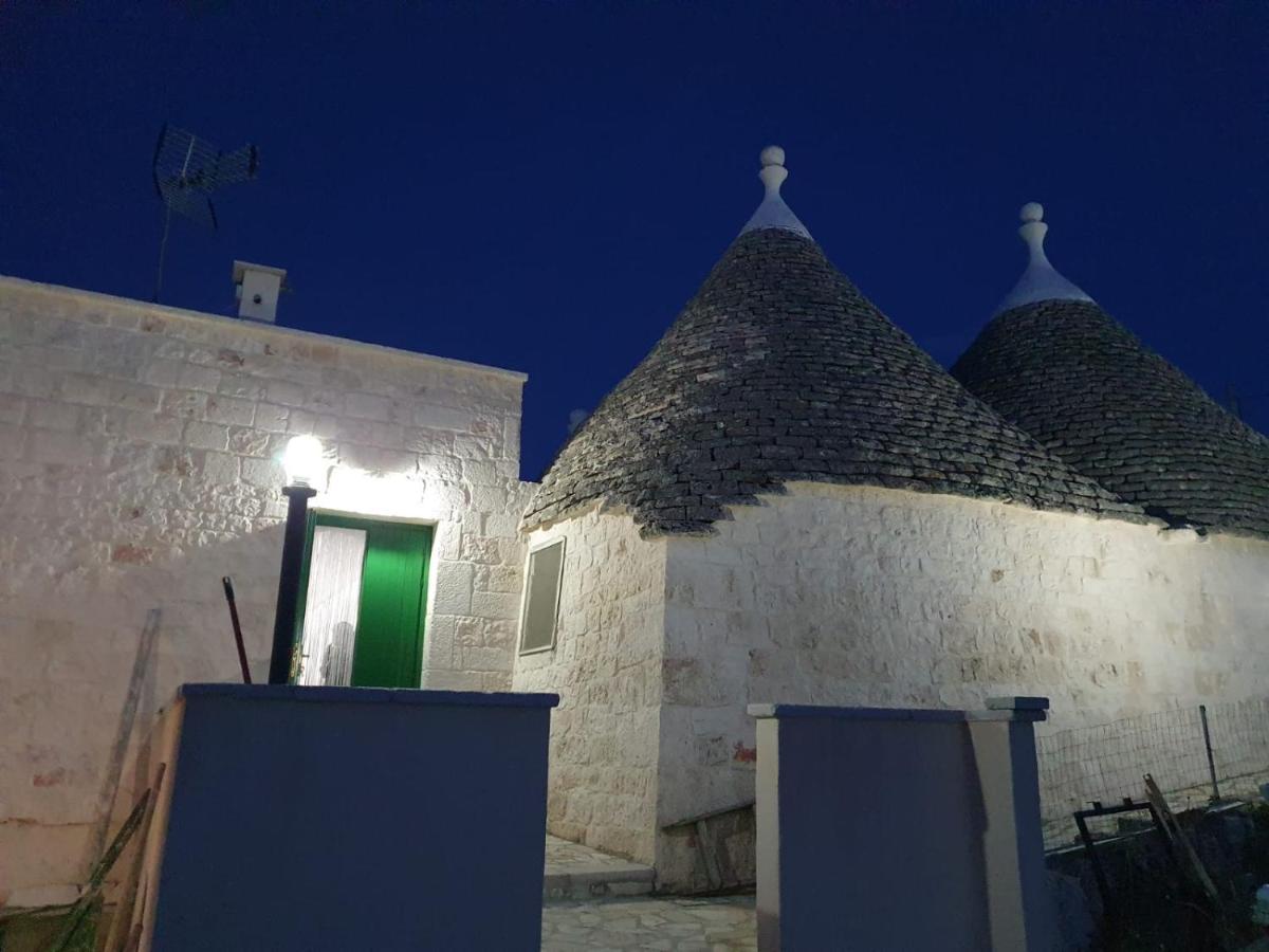 Trullo Le Tre Sorelle Чистерніно Екстер'єр фото