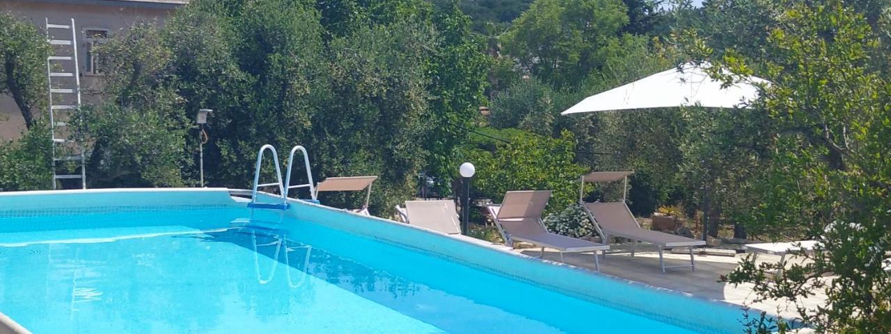 Trullo Le Tre Sorelle Чистерніно Екстер'єр фото
