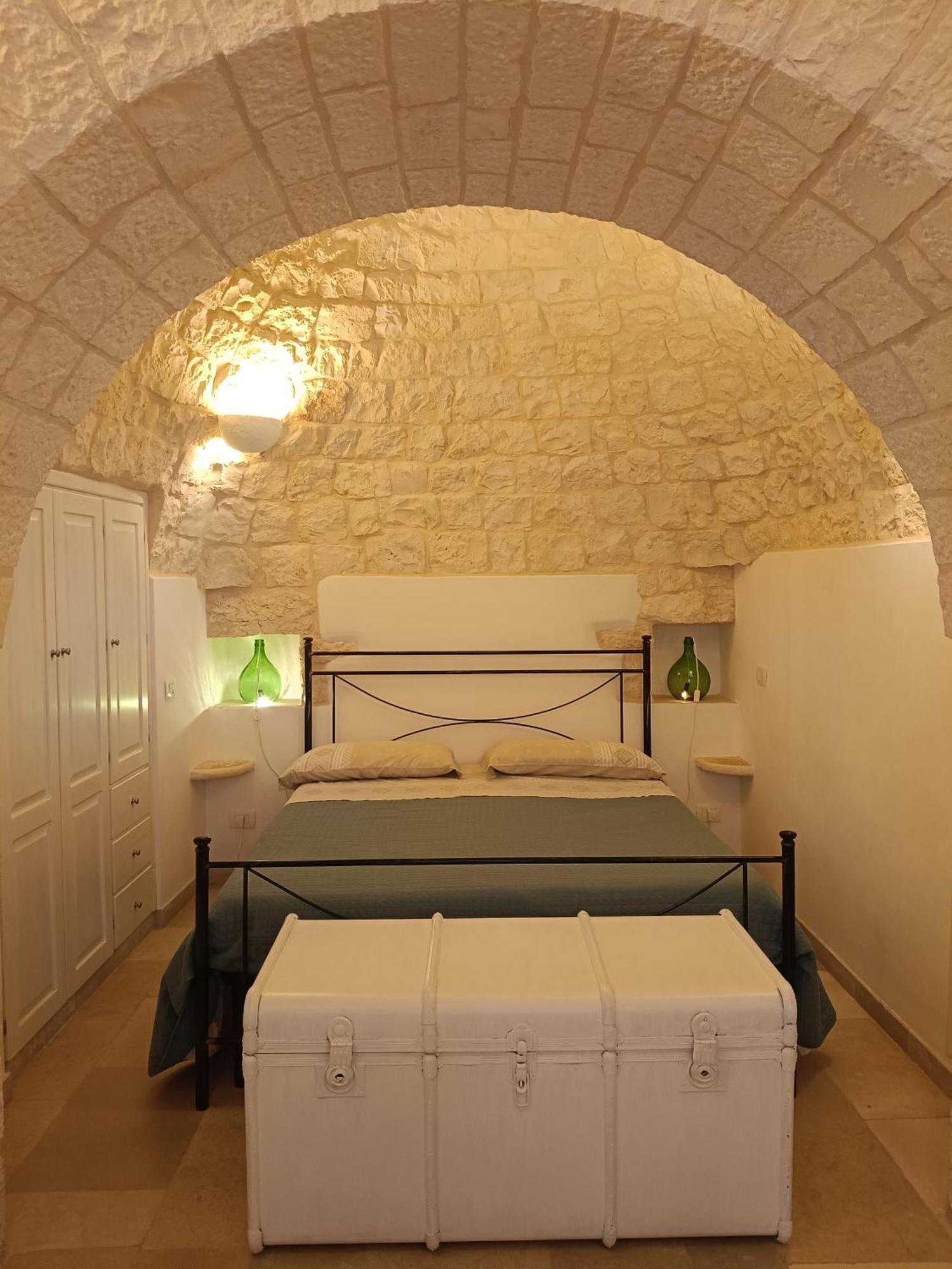 Trullo Le Tre Sorelle Чистерніно Екстер'єр фото