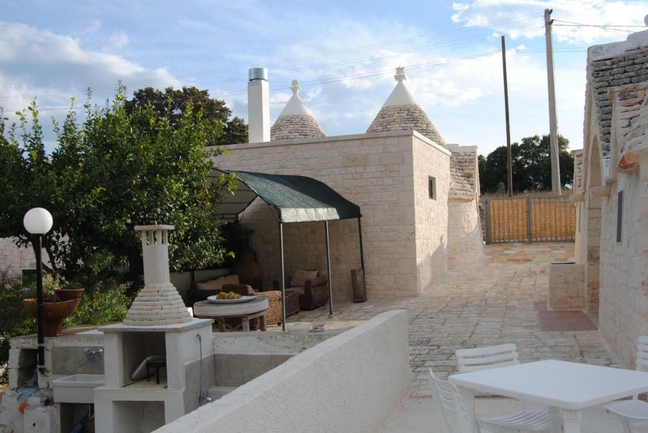 Trullo Le Tre Sorelle Чистерніно Екстер'єр фото