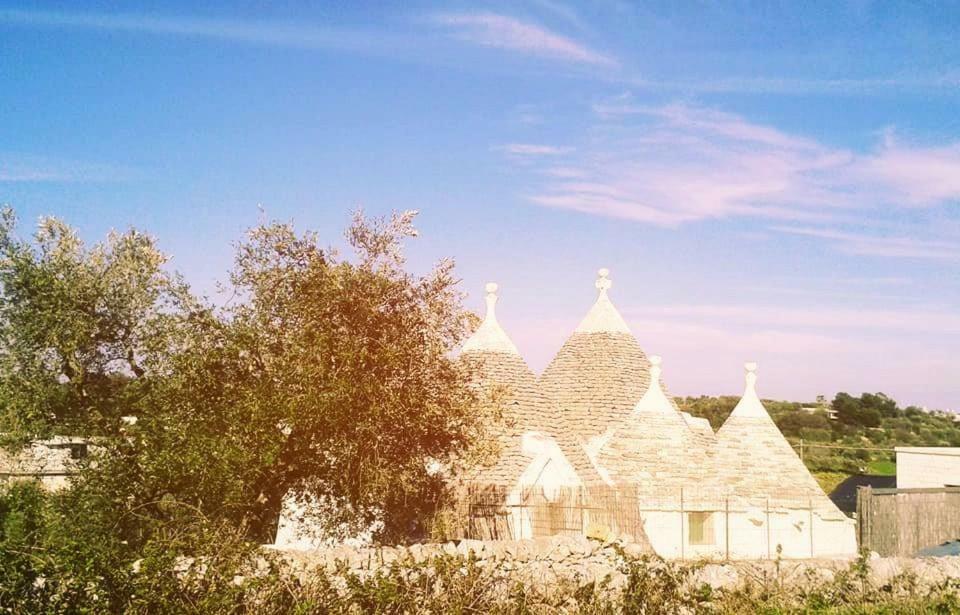 Trullo Le Tre Sorelle Чистерніно Екстер'єр фото